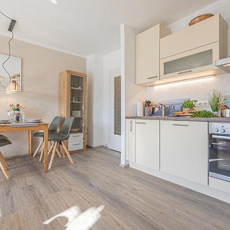 Ferienwohnungen Im Haus Strandburg 그로미츠 외부 사진