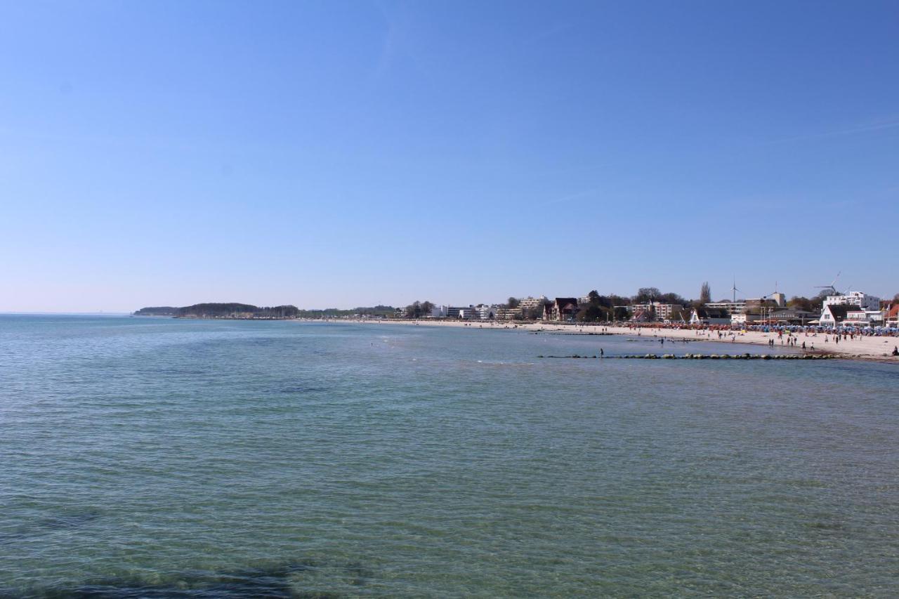 Ferienwohnungen Im Haus Strandburg 그로미츠 외부 사진