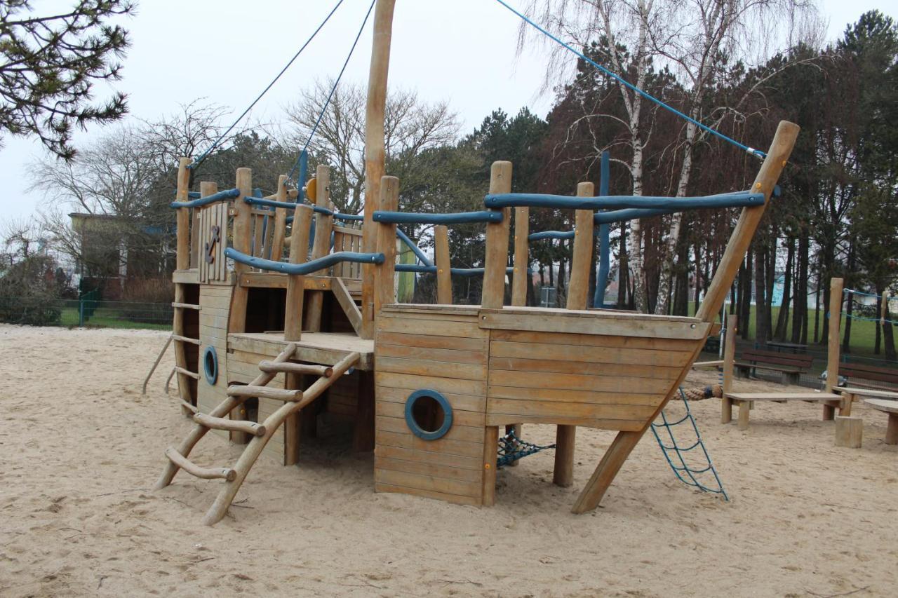 Ferienwohnungen Im Haus Strandburg 그로미츠 외부 사진